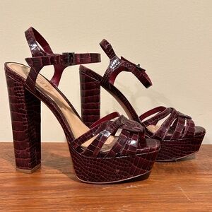 Schutz leather pumps